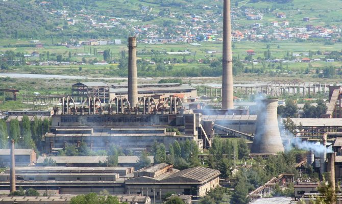 Industria: Elbasani qarku i fundit ne Republike  per peshen e sektorit ne punesim